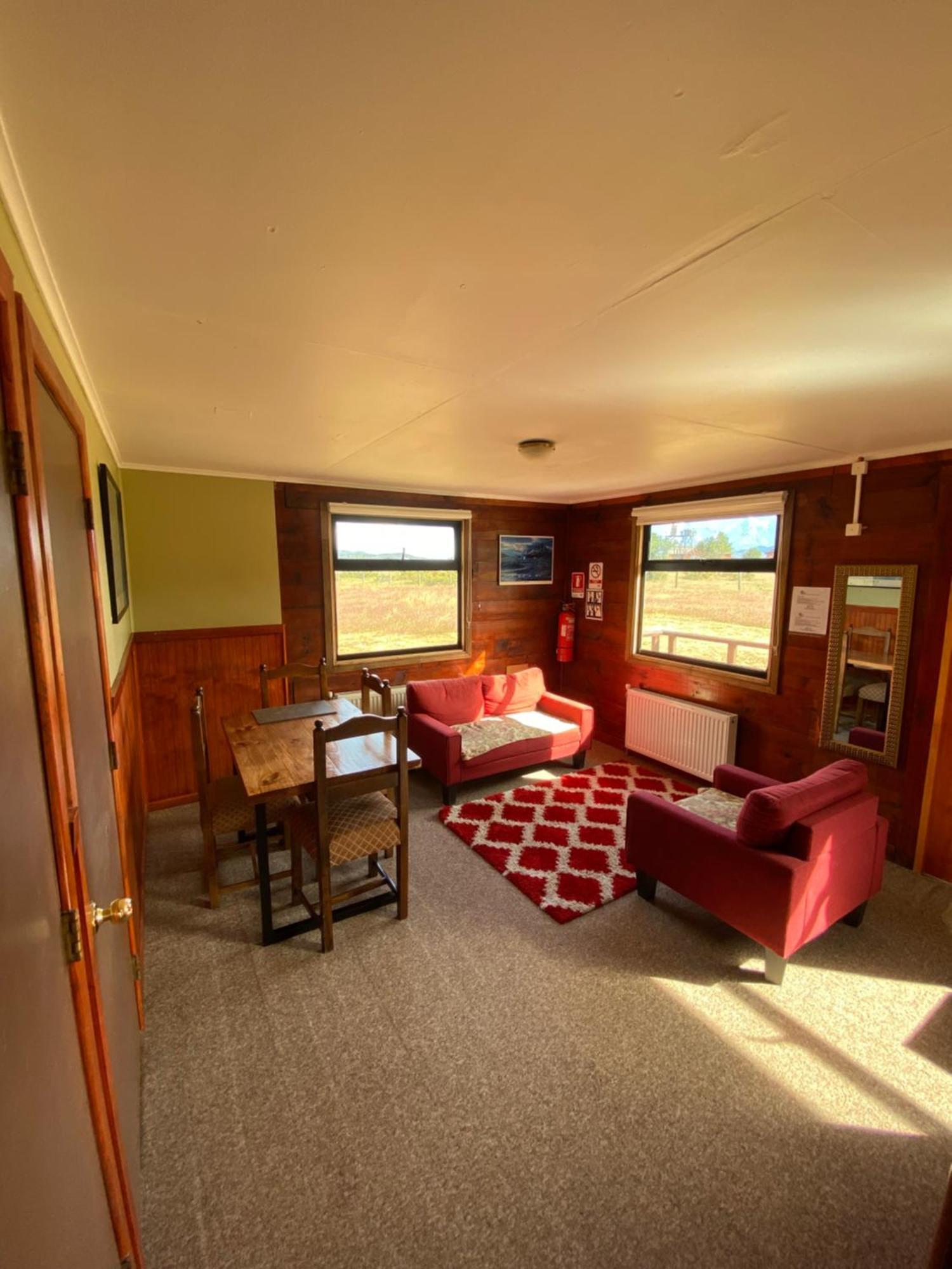 Cabanas Lago Tyndall Torres del Paine National Park Exterior photo