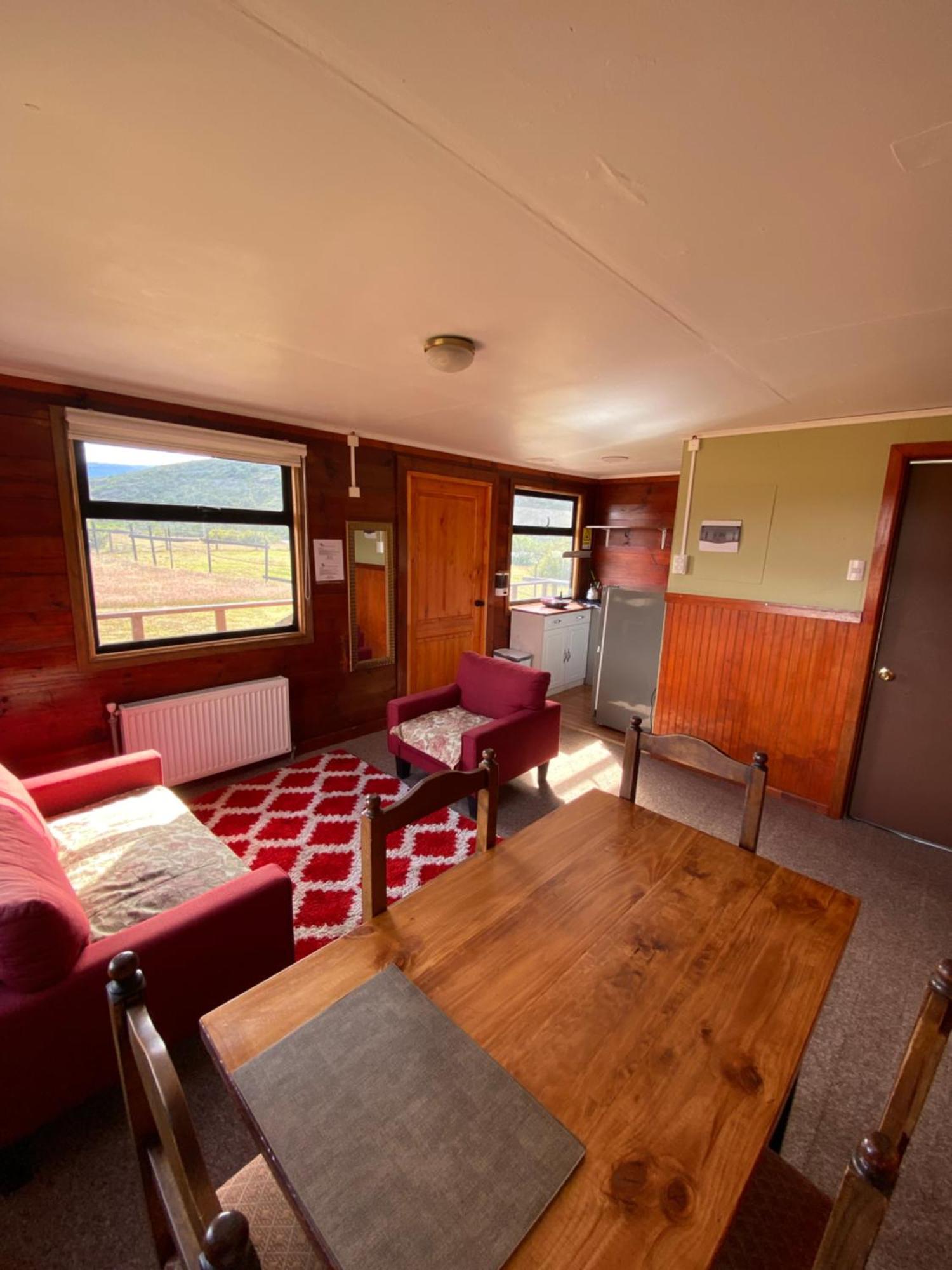 Cabanas Lago Tyndall Torres del Paine National Park Exterior photo