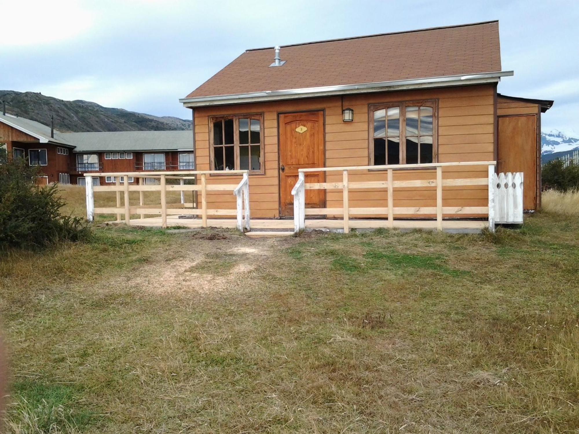 Cabanas Lago Tyndall Torres del Paine National Park Exterior photo