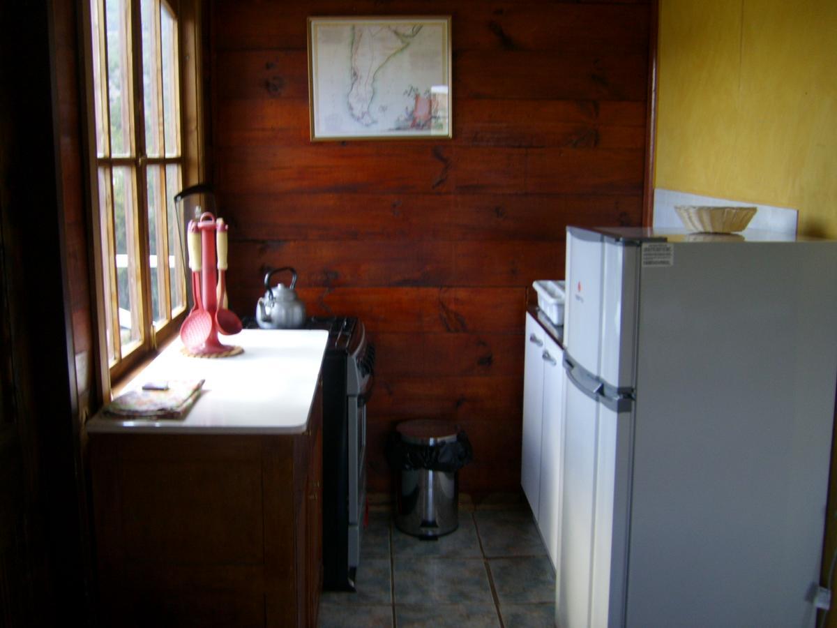 Cabanas Lago Tyndall Torres del Paine National Park Exterior photo